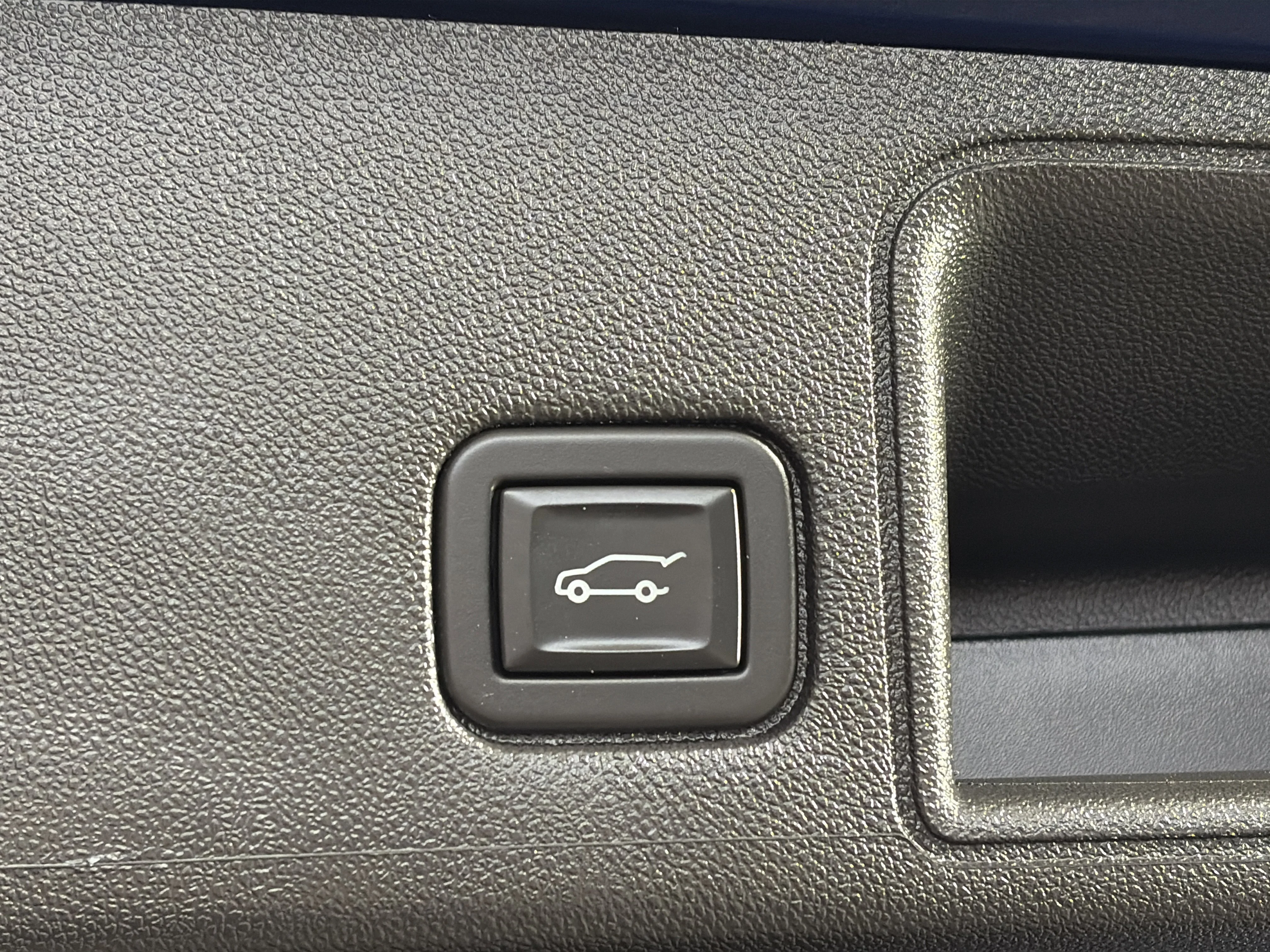 2023 GMC Terrain SLT - Photo 15