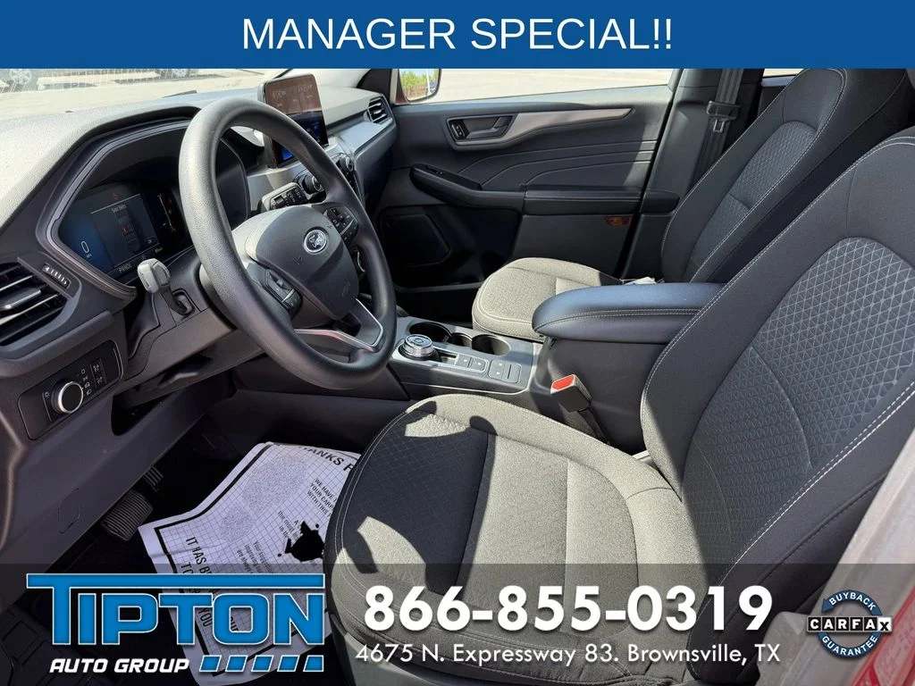 Used 2025 Red Ford Active image 11