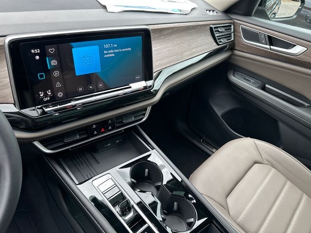 New 2026 Black Volkswagen 2.0T SEL image 19