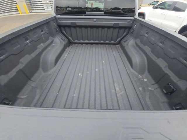 Used 2024 Silver Chevrolet Z71 image 16