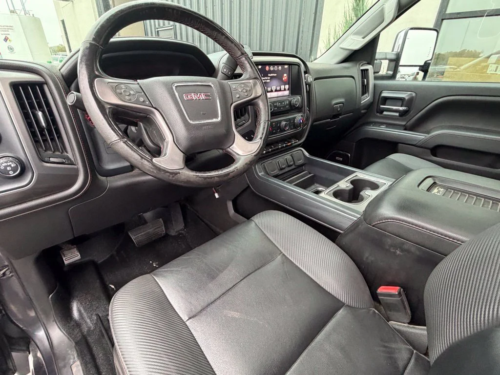 Used 2016 Silver GMC SLT image 7