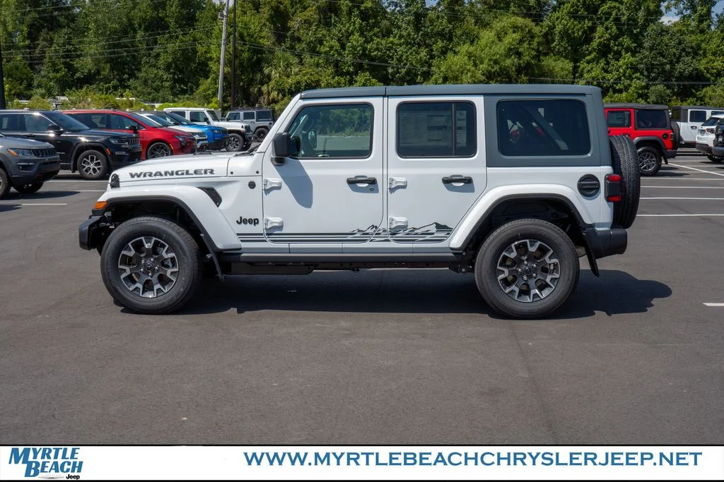 New 2026 Bright White Clear-Coat Exterior Paint Jeep Sahara image 3