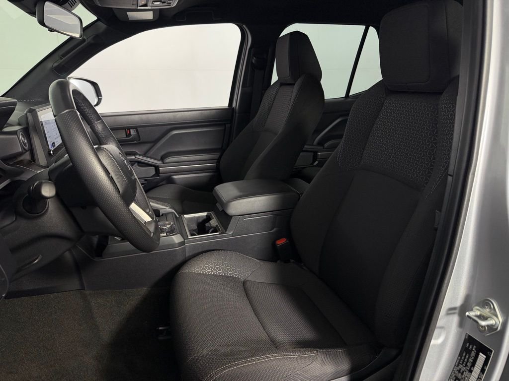 Used 2025 Cutting Edge Toyota SR5 image 20