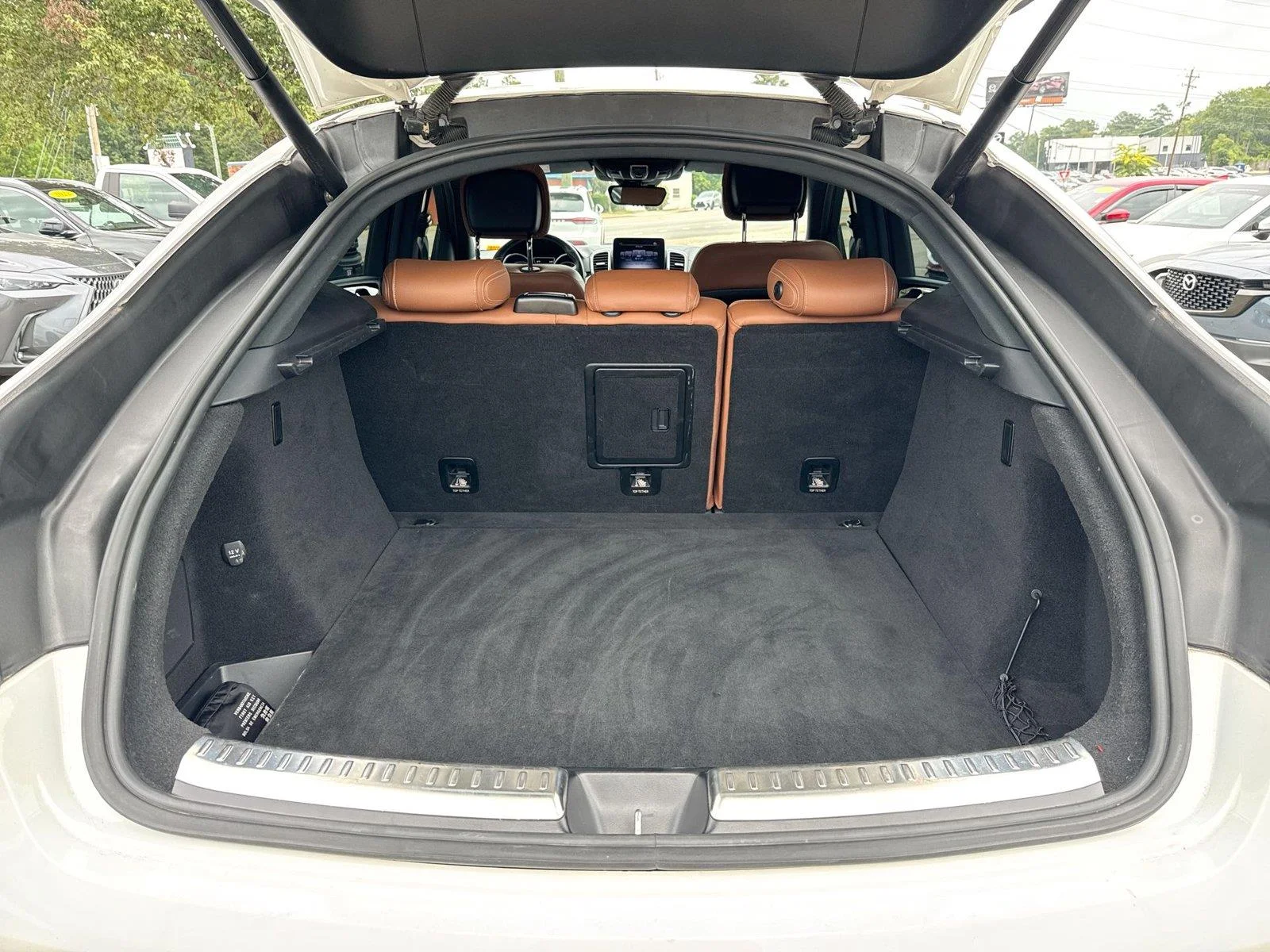 Used 2019 Polar White Mercedes-Benz AMG® GLE 43 image 16