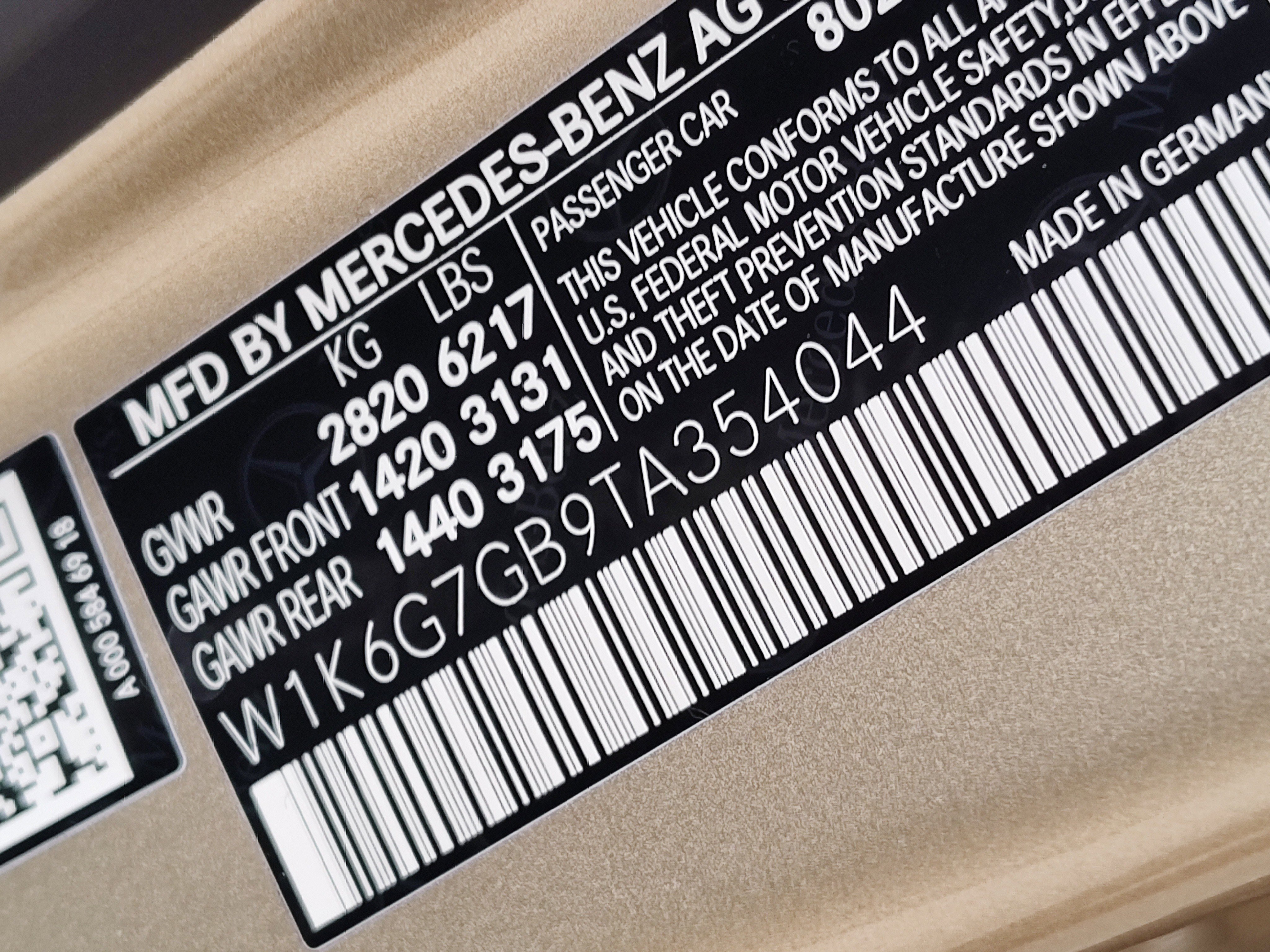 New 2026 MANUFAKTUR Kalahari Gold Metallic Mercedes-Benz S 580 image 30