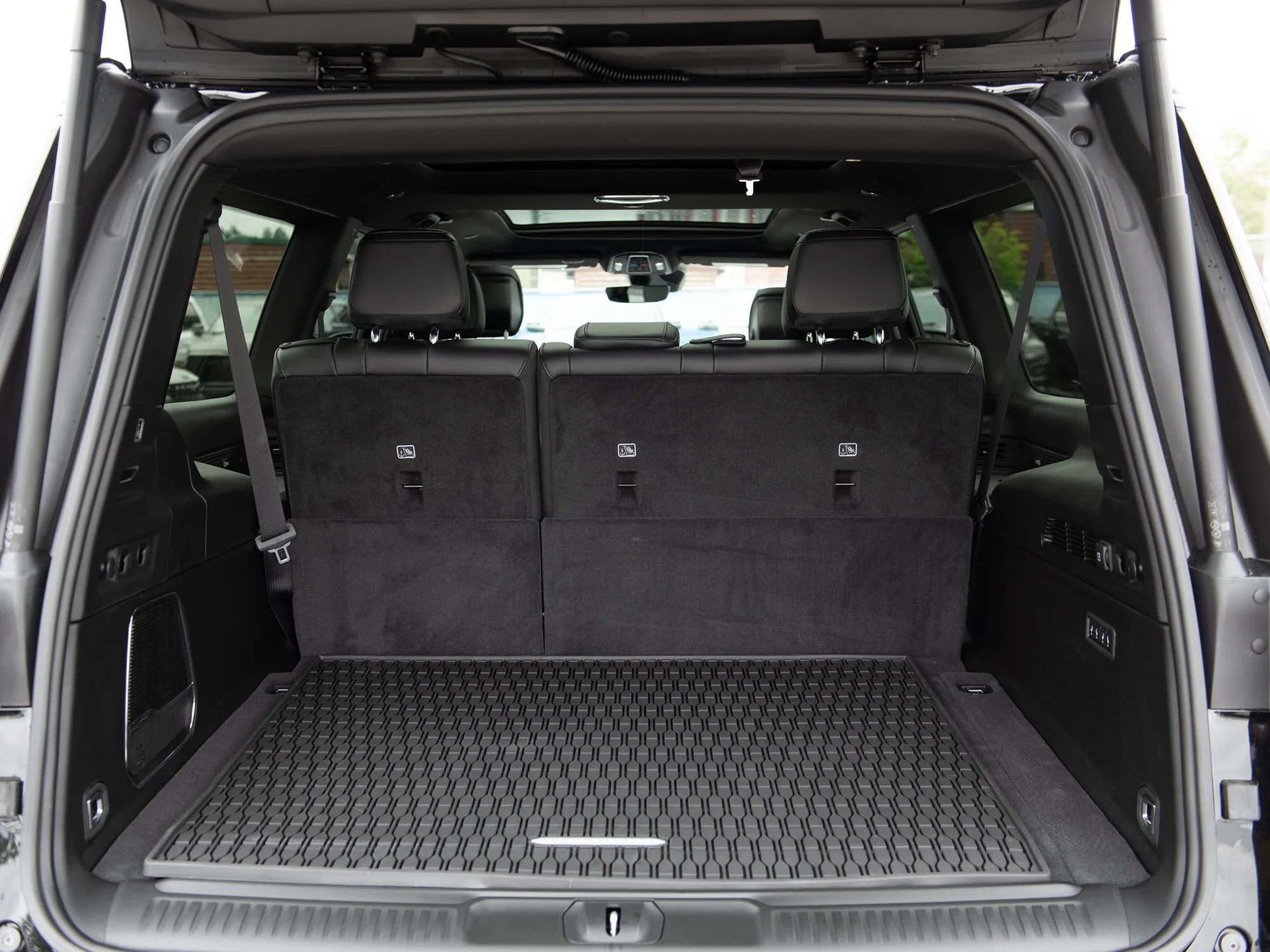 New 2026 Black Jeep Limited Reserve* image 28