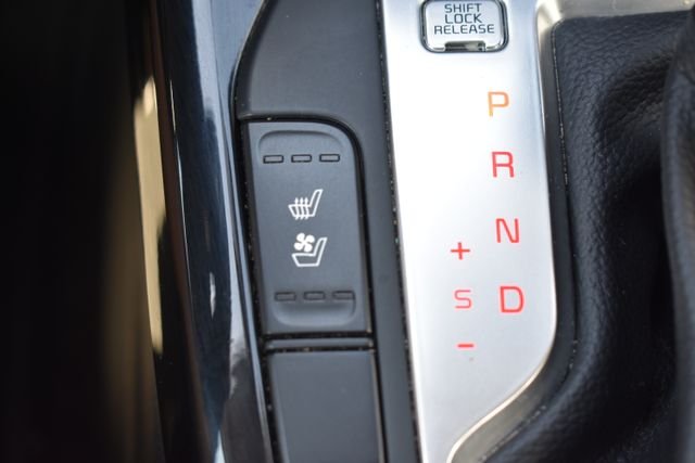 Used 2021 Blue Kia EX image 29