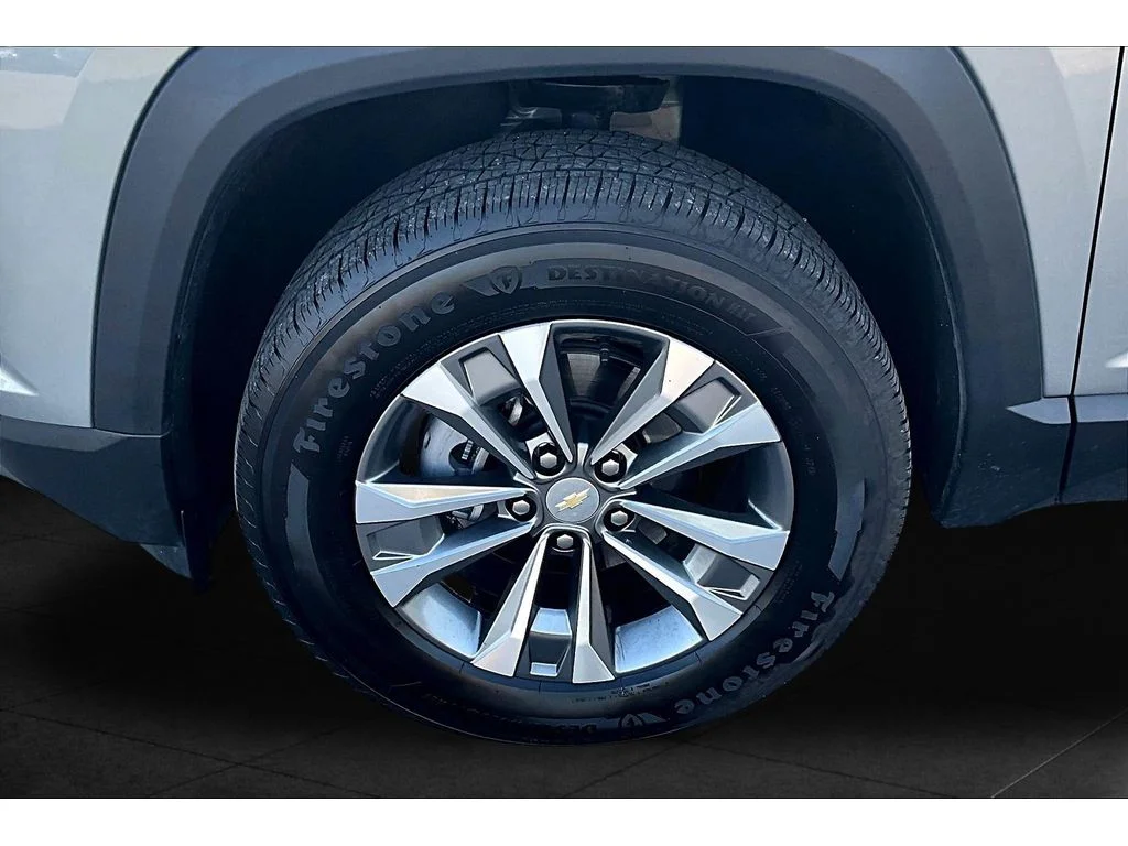 Used 2026 Sterling Gray Metallic Chevrolet LT image 7