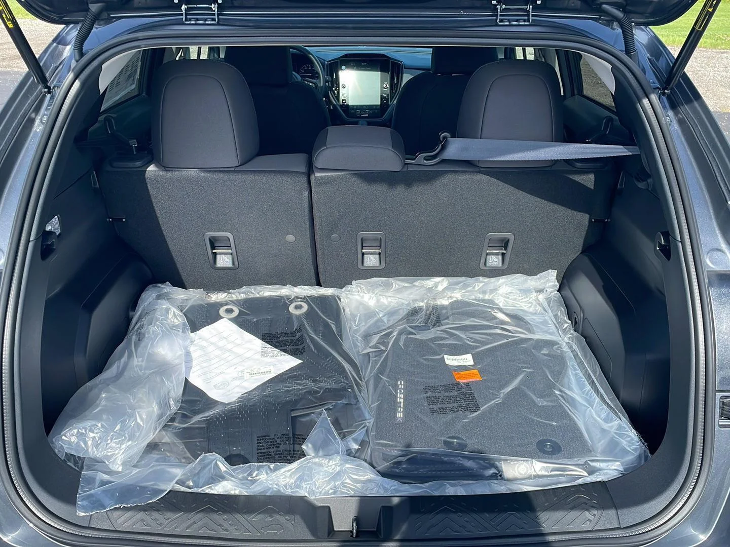 New 2026 Magnetite Gray Metallic Subaru Premium image 26