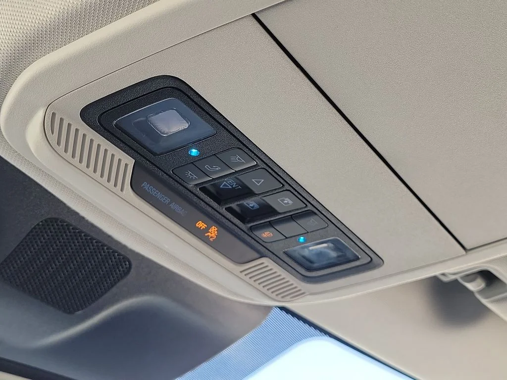 New 2026 Glacier Gray Metallic Tri-Coat Ford MAX Active image 30