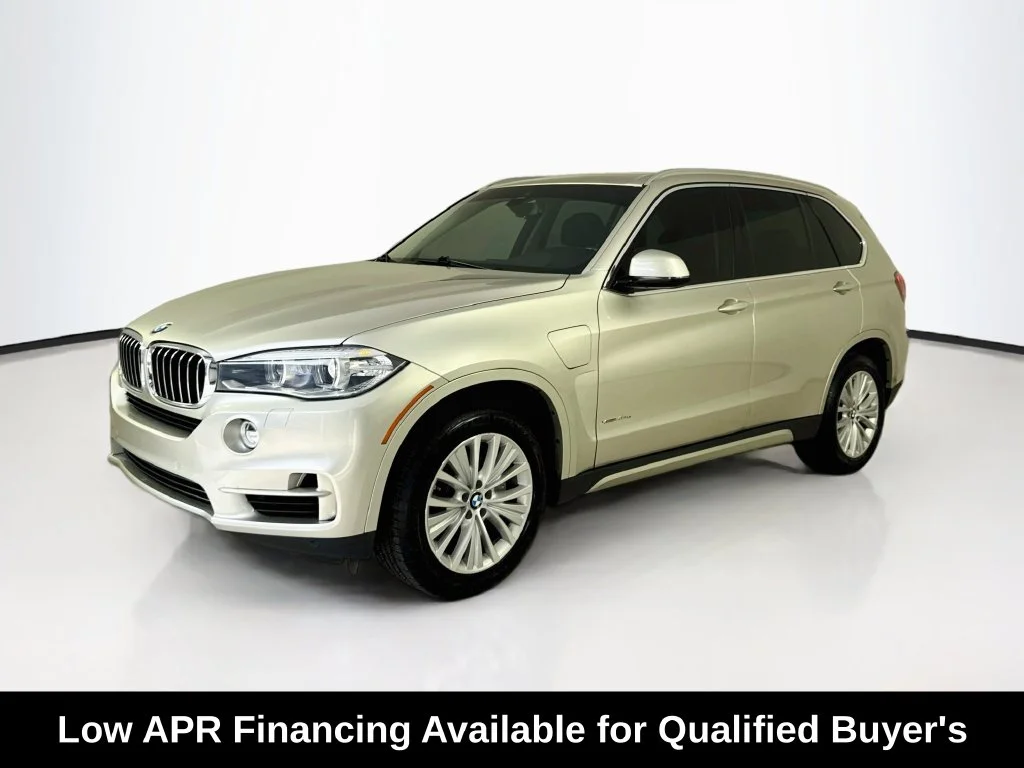 Used 2016 Mineral Silver Metallic BMW xDrive40e image 3