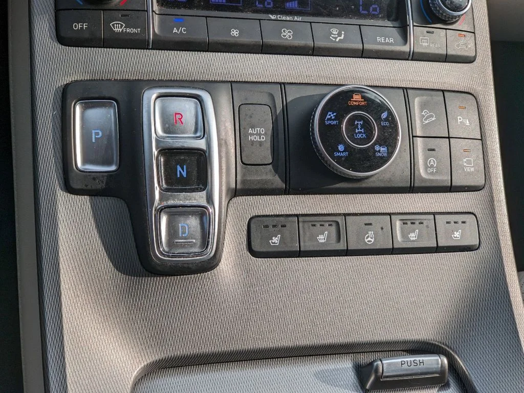 Used 2022 White Hyundai Limited AWD image 35