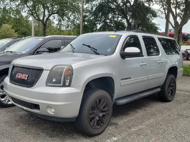 2012 GMC Yukon XL SLE - Photo 4