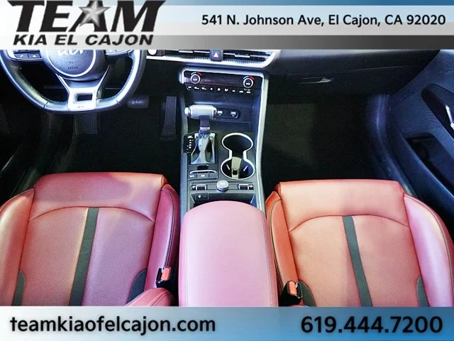 Used 2024 White Kia GT-Line image 22