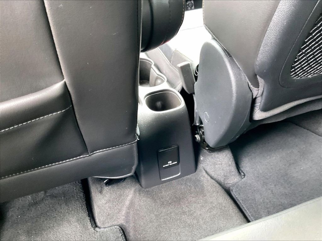Used 2018 Red Chevrolet LT image 27