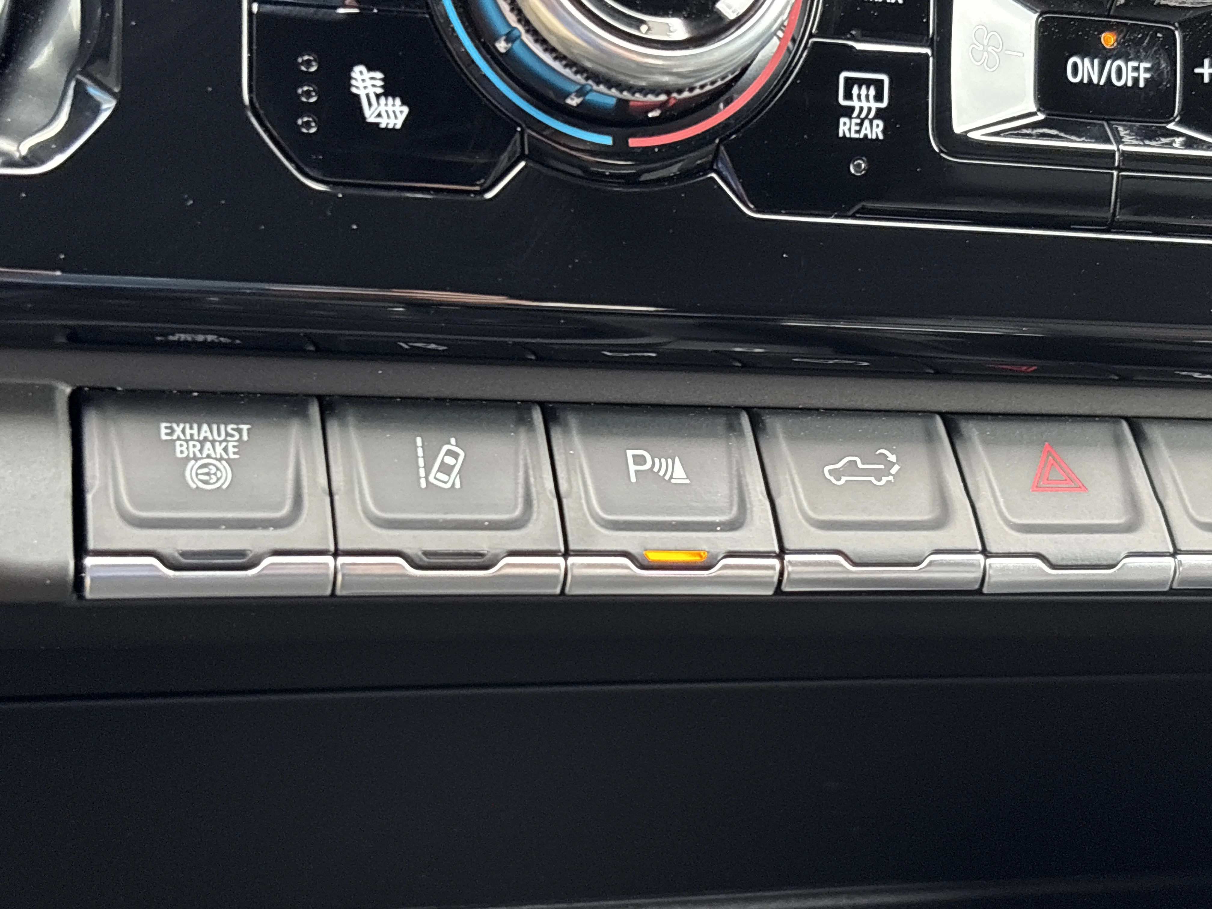 2026 GMC Sierra 3500HD AT4 - Photo 46