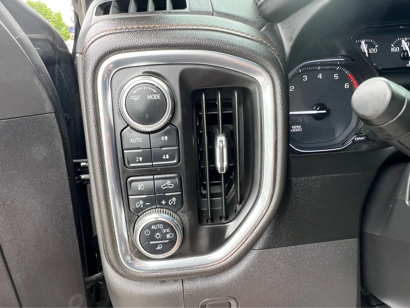 Used 2021 EBONY TWILIGHT METALLIC GMC AT4 image 12
