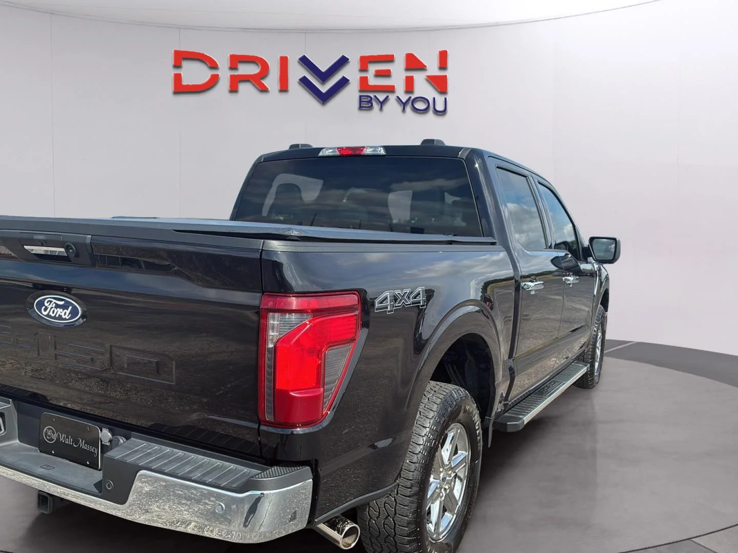 Used 2024 Agate Black Ford XLT image 5