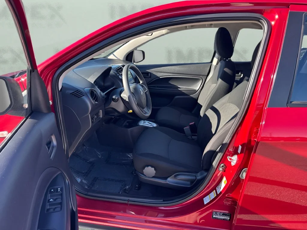 Used 2024 Red Mitsubishi ES image 9