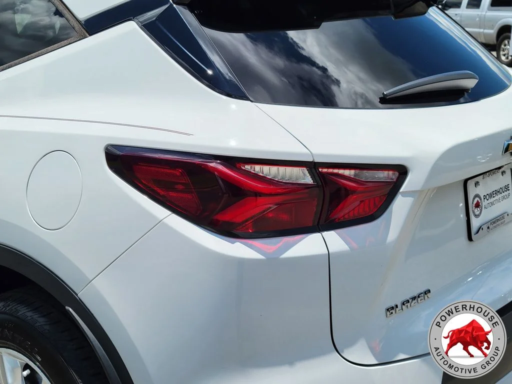 Used 2020 White Chevrolet LT image 12