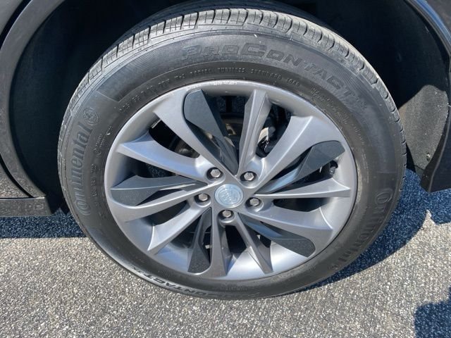 Used 2023 Black Buick Select image 10