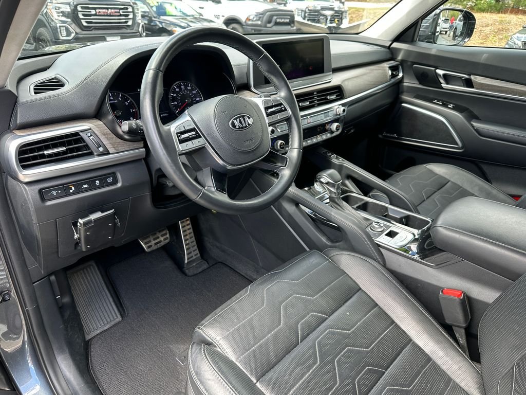 Used 2020 Gray Kia SX image 15