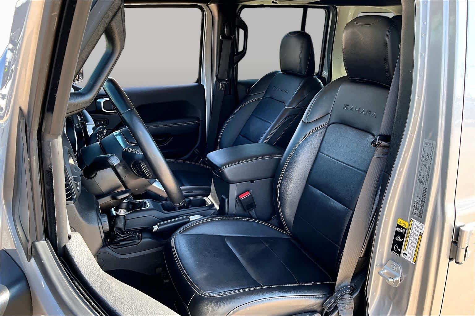 Used 2021 Billet Silver Metallic Clearcoat Jeep Unlimited Sahara image 8