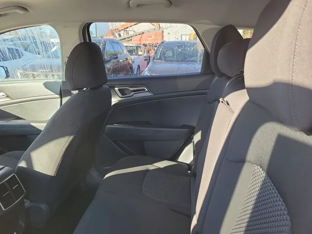 New 2026 Glacial White Pearl Kia LX image 25
