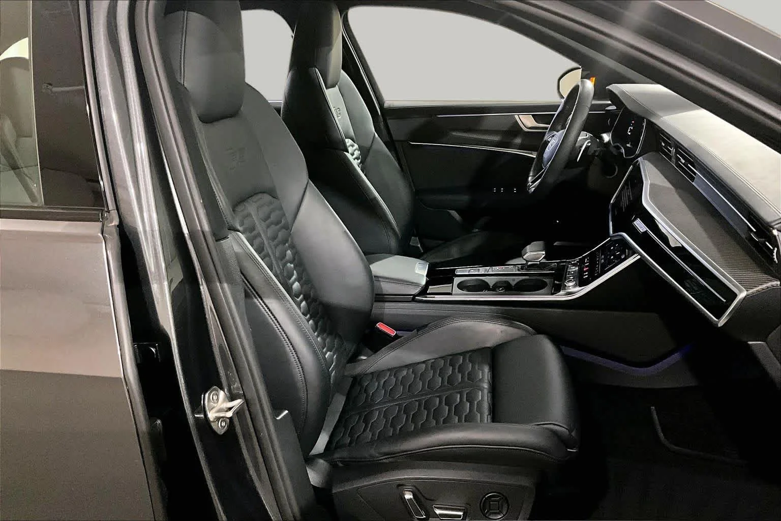 Used 2023  Audi  image 7