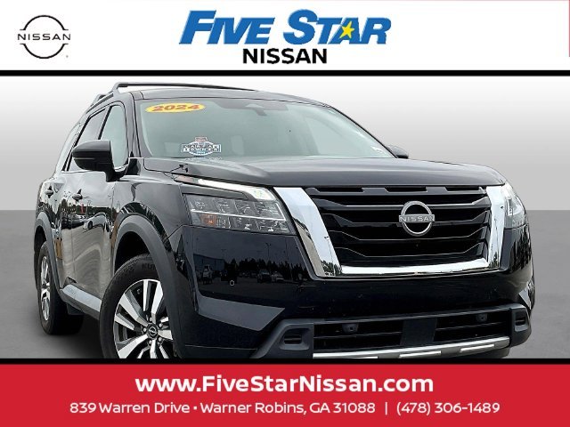 2024 Nissan Pathfinder SL