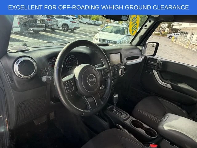 Used 2016 Gray Jeep Unlimited Sahara image 8