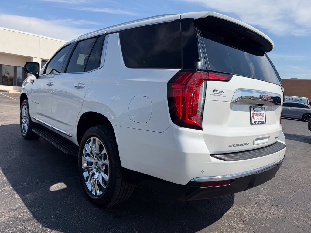 Used 2022 WHITE FROST TRICOAT GMC SLT image 13