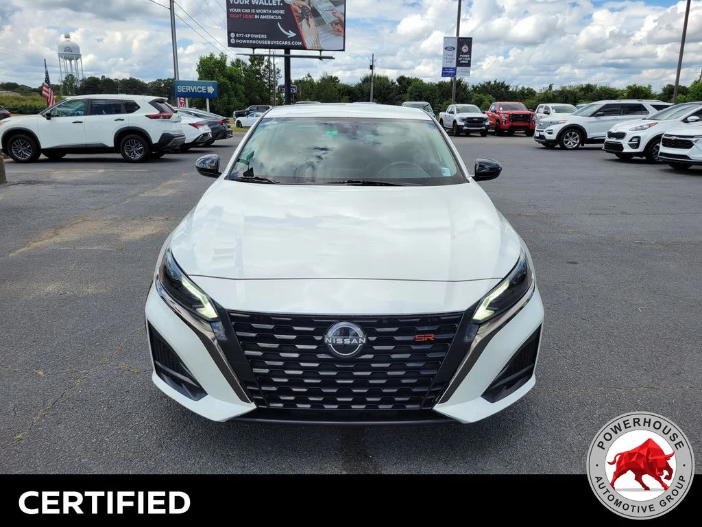 Used 2023 White Nissan 2.5 SR image 10