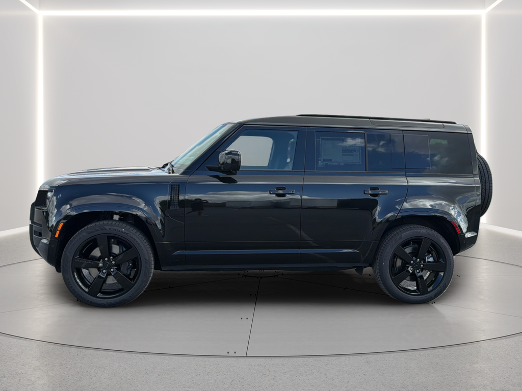 New 2026 Santorini Black Land Rover X-Dynamic SE image 13