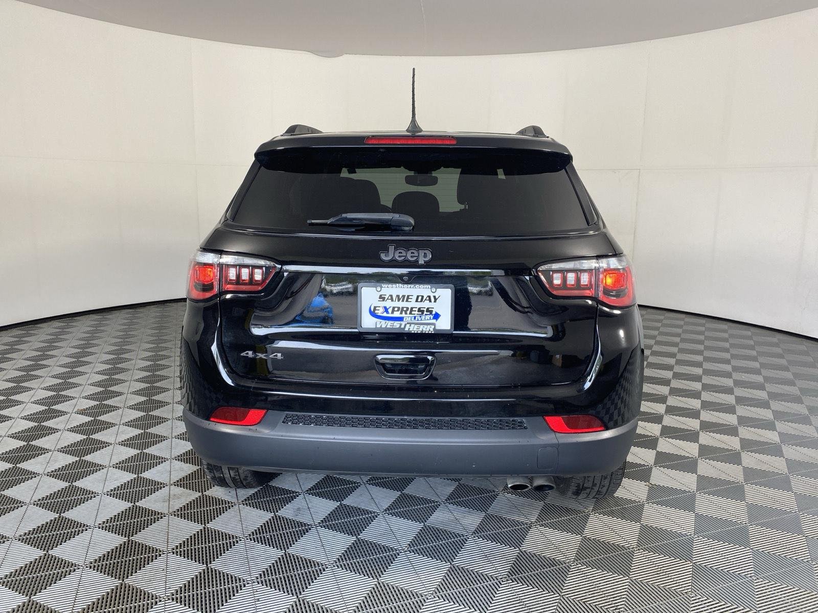 Used 2021 Diamond Black Crystal Pearlcoat Jeep 80th Anniversary image 9