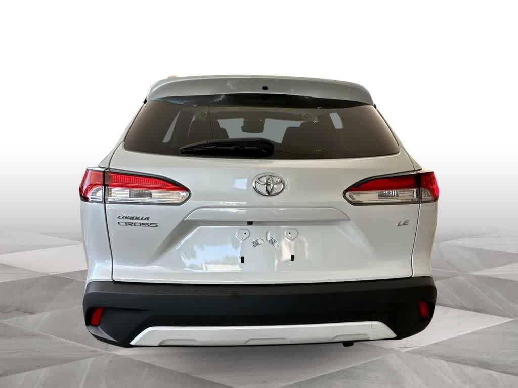 Used 2024 Wind Chill Pearl Toyota LE image 7