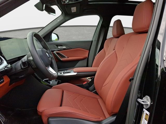 New 2026 Black Sapphire Metallic BMW xDrive28i image 11