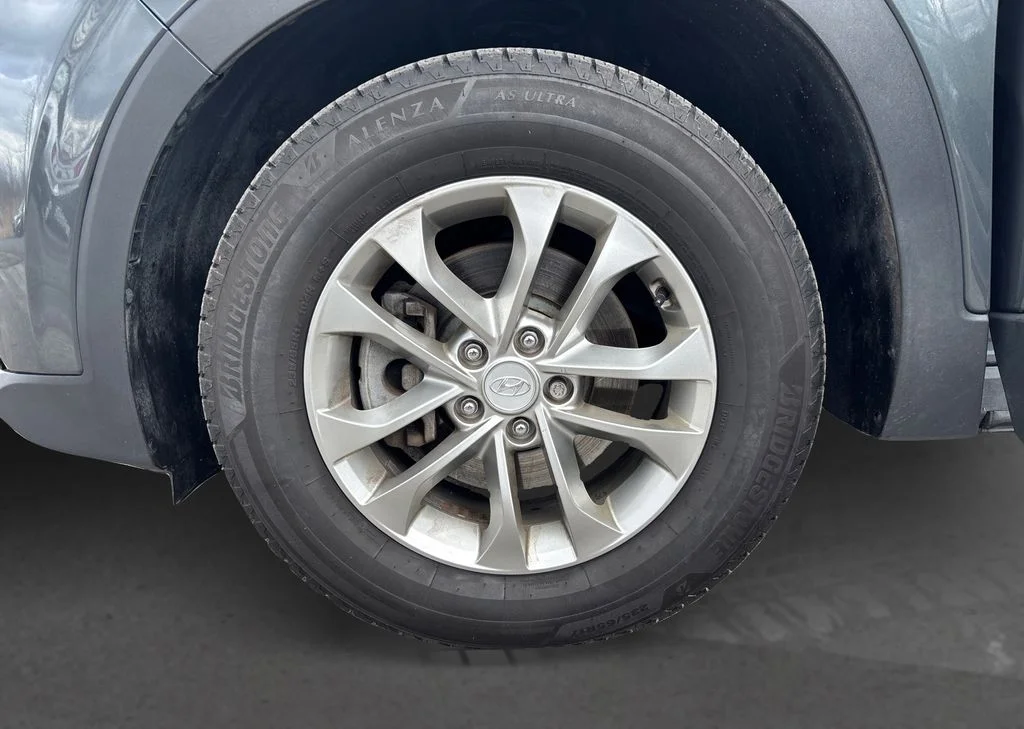Used 2020 Green Hyundai SEL image 15