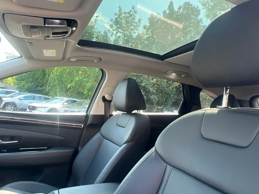 Certified Used 2024 Silver Hyundai SEL Convenience image 7