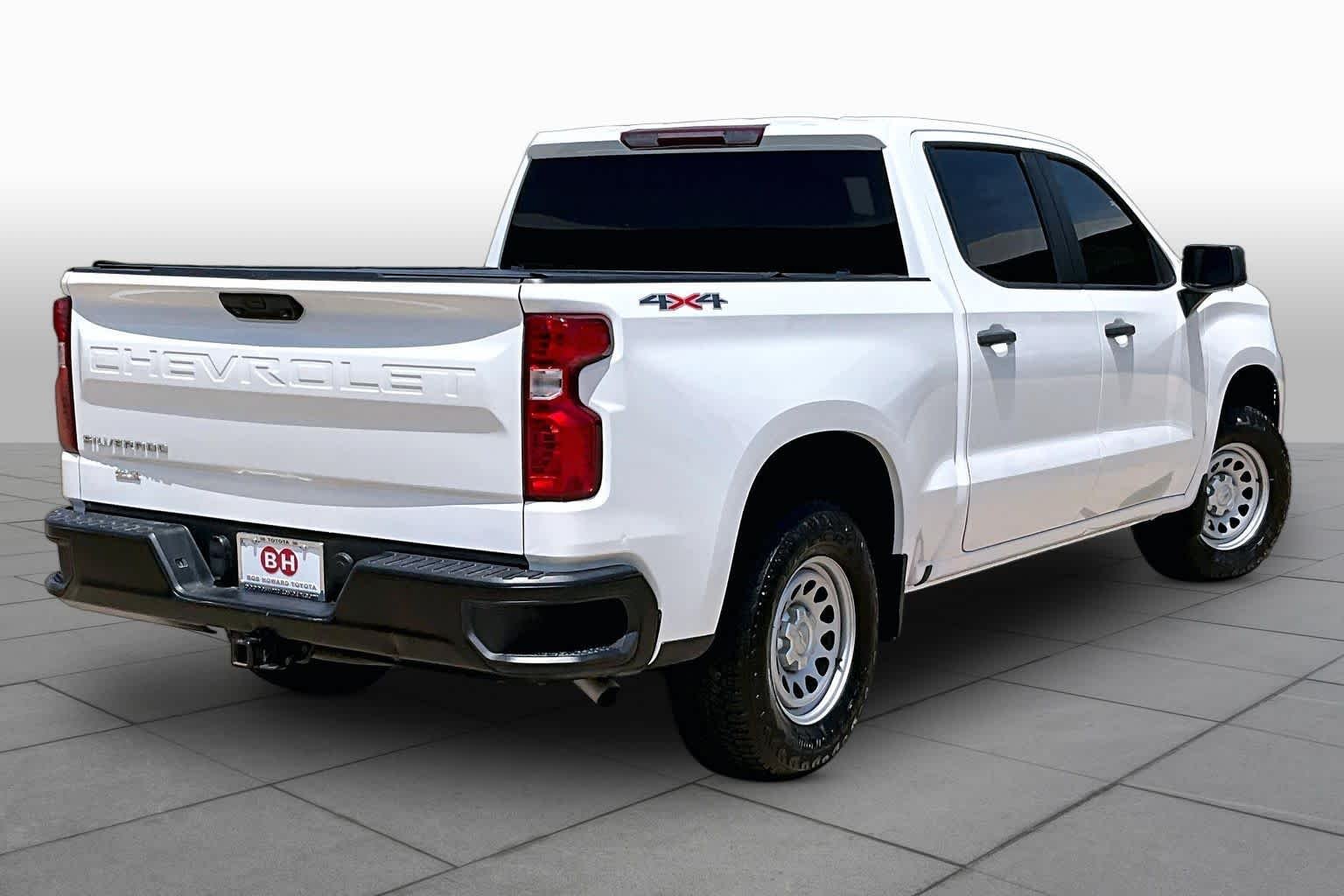 Used 2023 Summit White Chevrolet Work Truck image 13