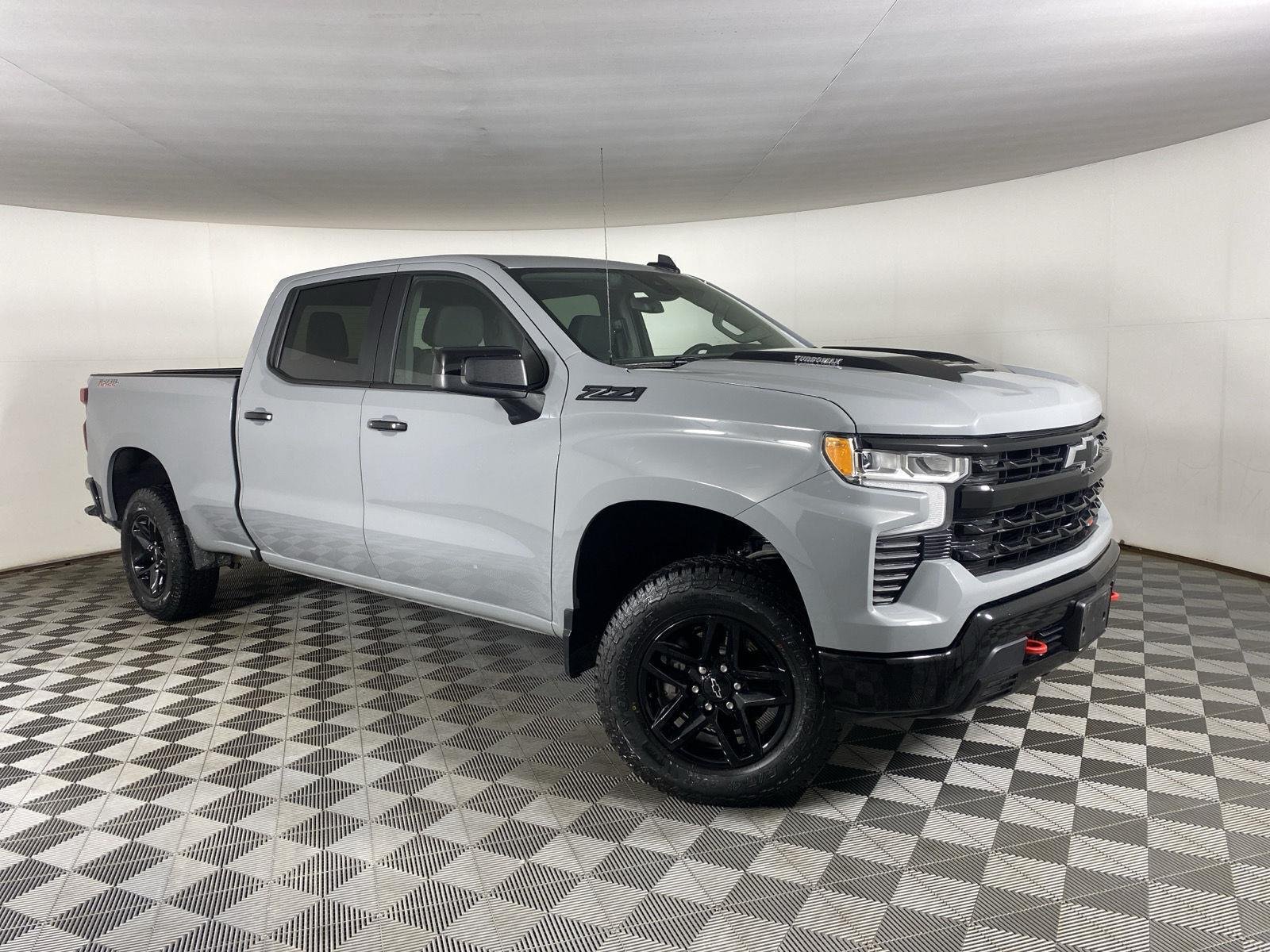 Used 2024 Slate Gray Metallic Chevrolet LT Trail Boss image 11