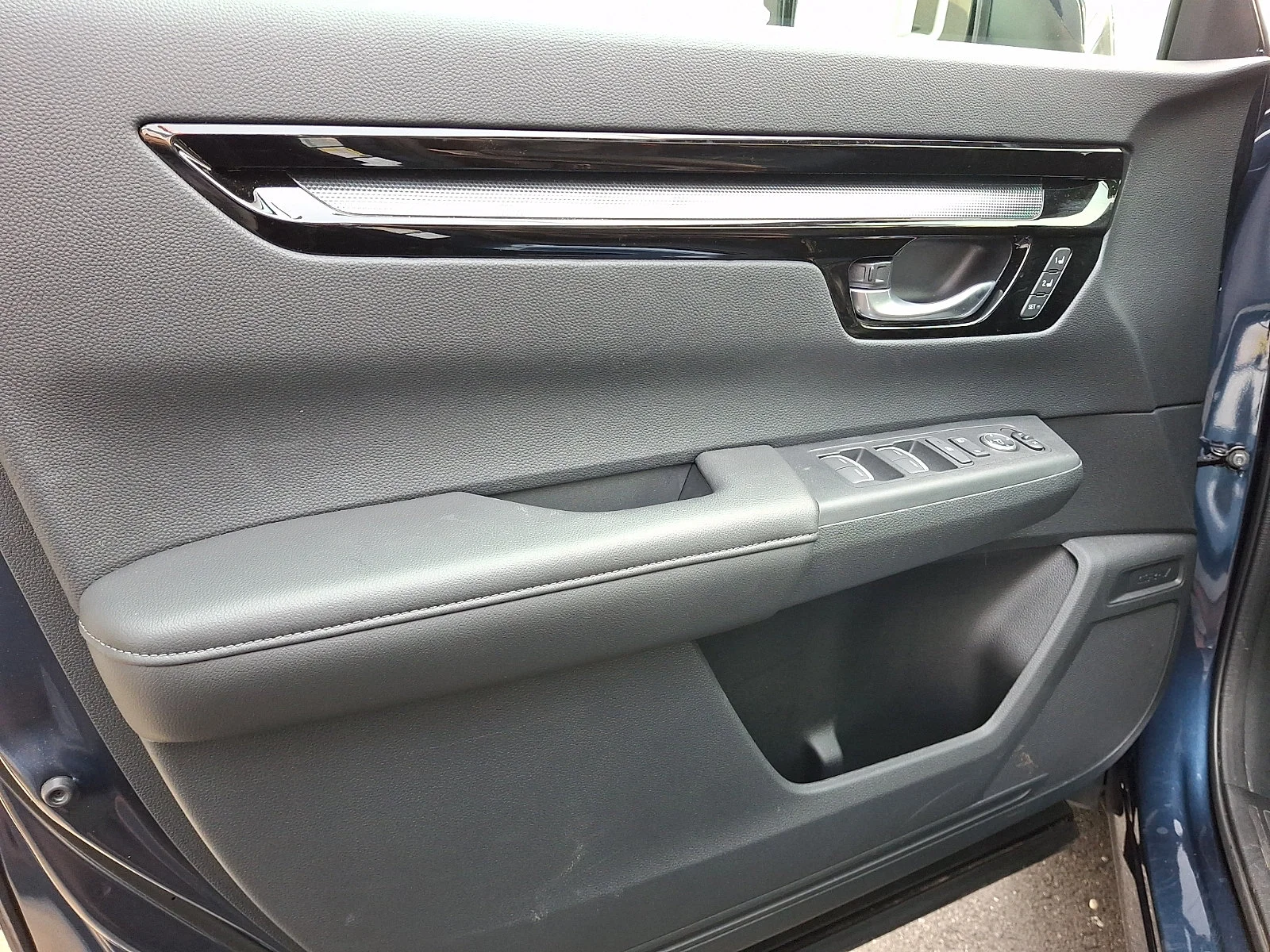 2025 Honda CR-V EX-L - Photo 43