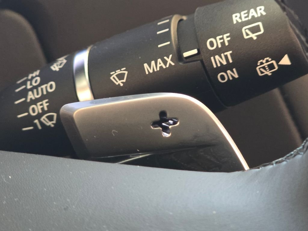 New 2026 Borasco Grey Land Rover se image 17