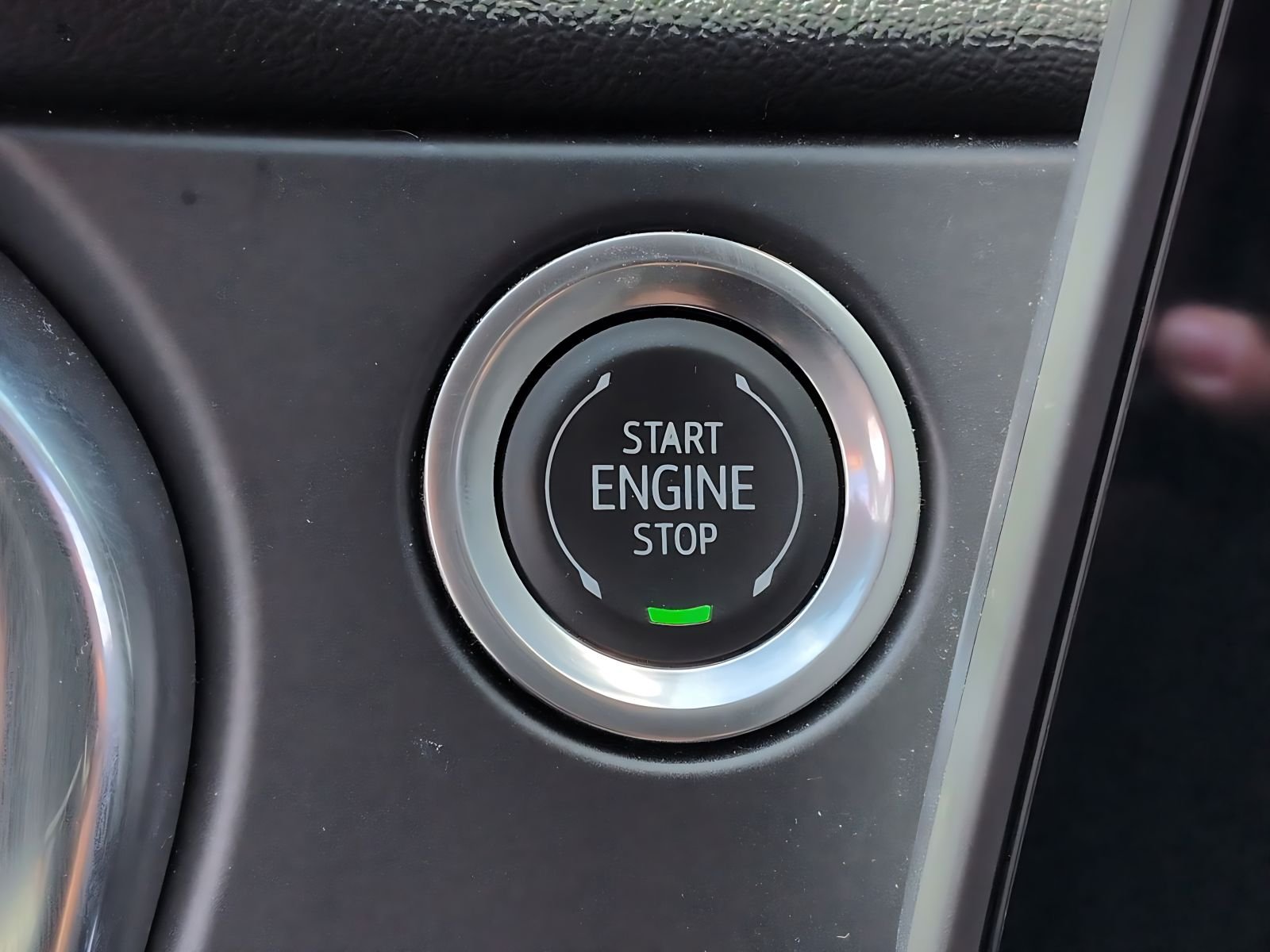 Used 2025 Sterling Gray Metallic Chevrolet 2LT image 17
