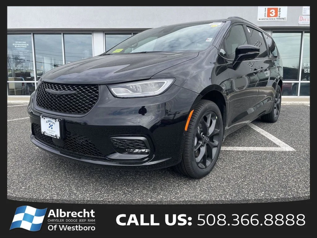 2026 Chrysler Pacifica Limited AWD's photo
