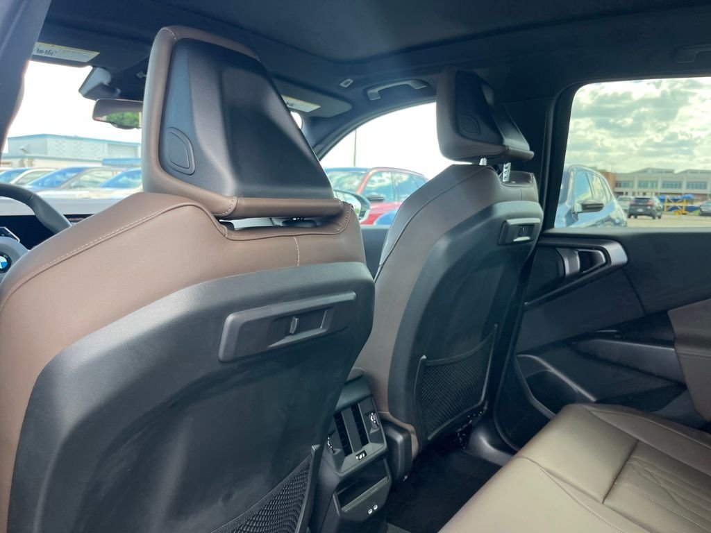 Used 2026 Blue Metallic BMW 30 xDrive image 28