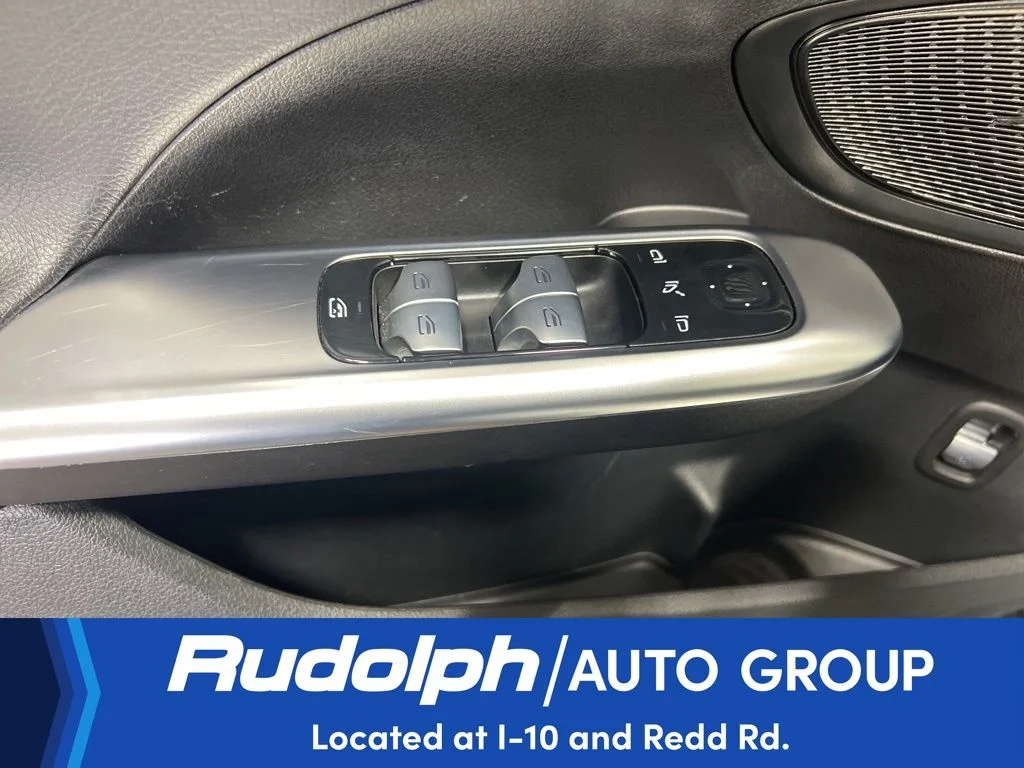 Used 2024 Black Mercedes-Benz C 300 image 27