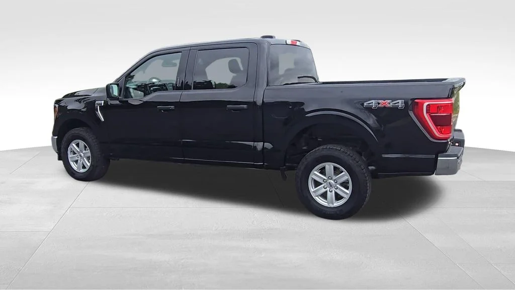 Used 2023 Black Ford XLT image 6