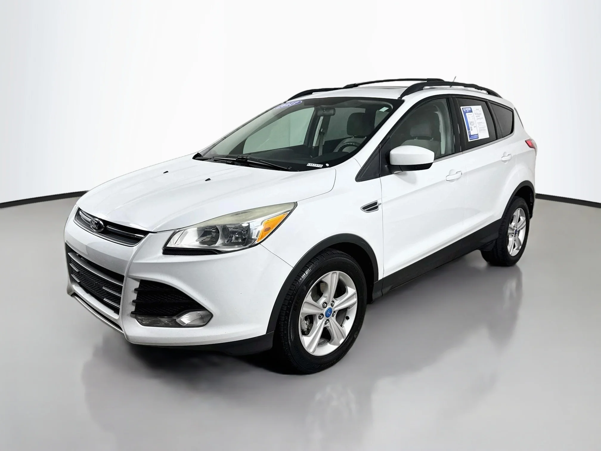 Used 2013 Oxford White Ford SE image 7