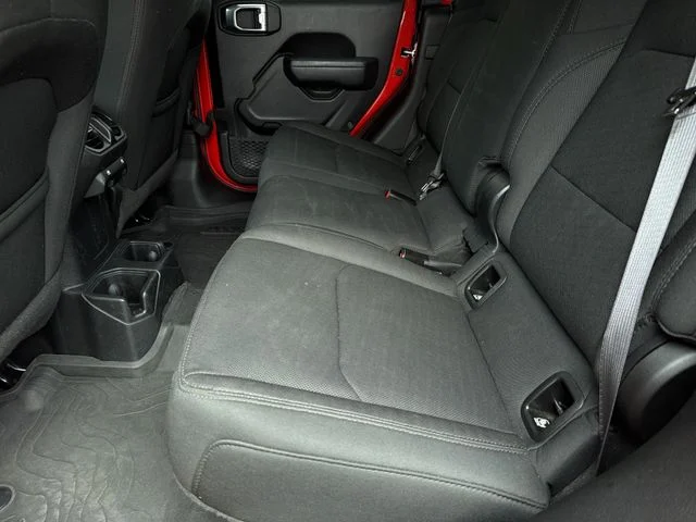 Used 2022 Red Jeep Sport image 22